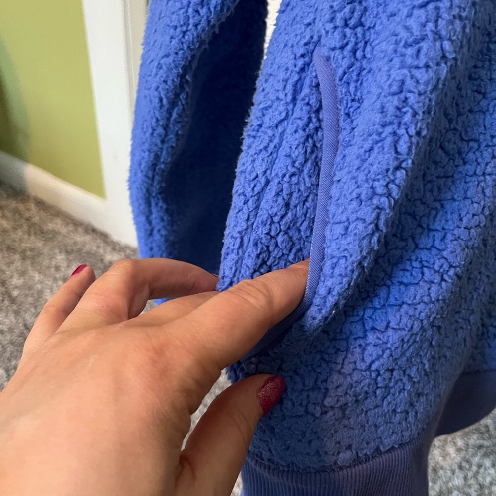 Super soft athleta girl periwinkle hoodie, Sherpa - Picture 3 of 5
